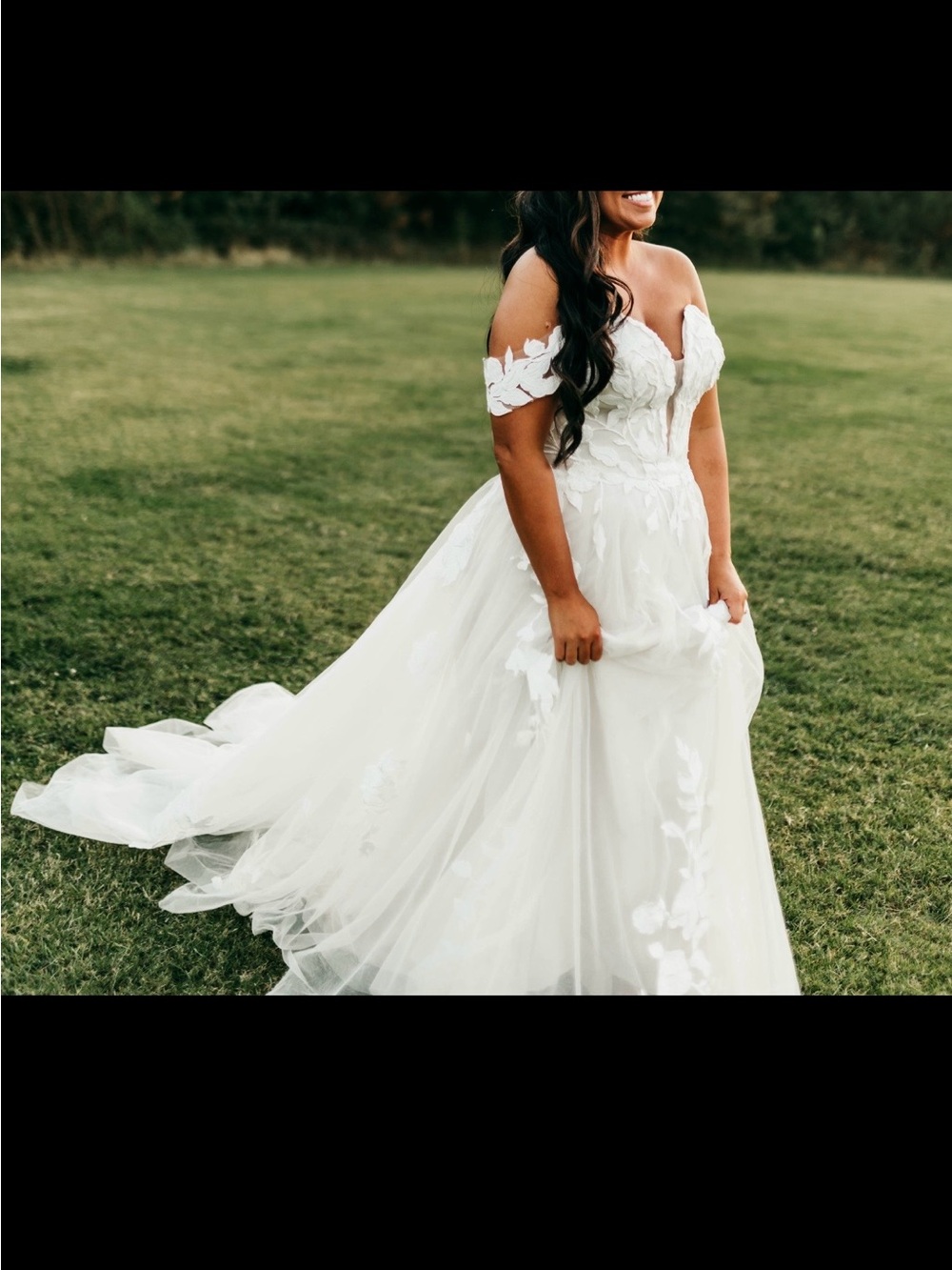Off-Shoulder White Floral Lace Wedding Dress